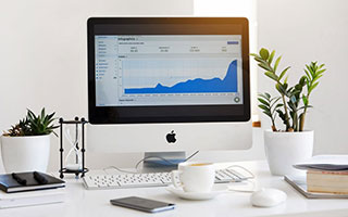 开云在线-键盘侠|湖人终于防守了&amp;直接让穆雷隐身！LBJ篮下各种被砍却不吹